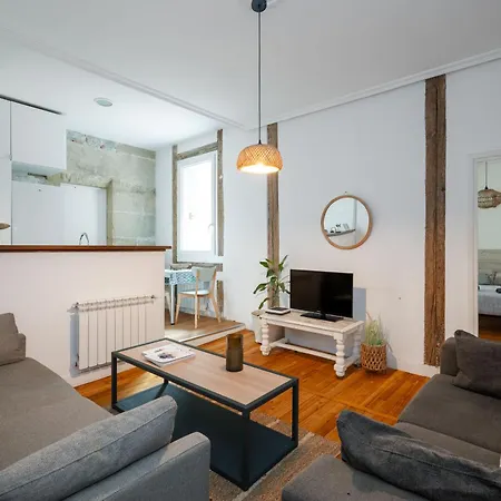 En El Puerto, Parte Vieja Cerca De La Playa *