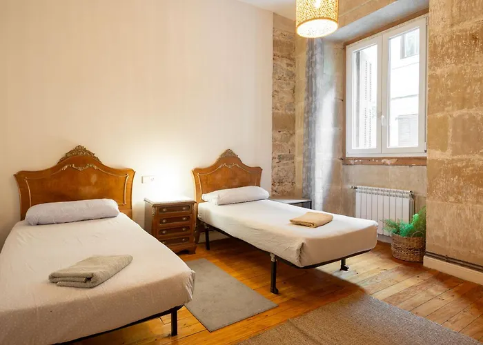 En El Puerto, Parte Vieja Cerca De La Playa San Sebastian