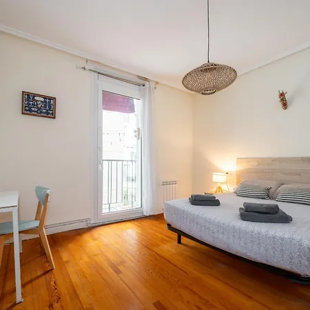 Apartamento En El Puerto, Parte Vieja Cerca De La Playa San Sebastián